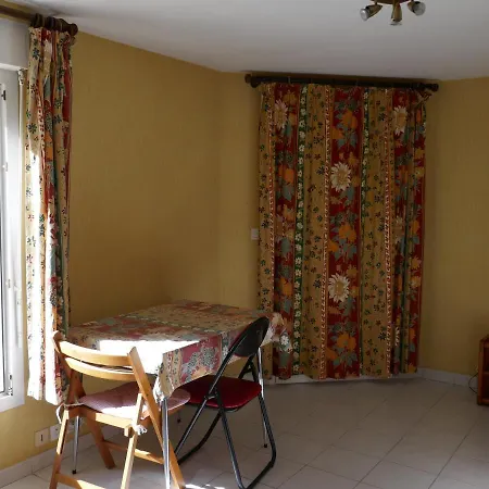 Studio Meuble Dans Parc Paysage Caen